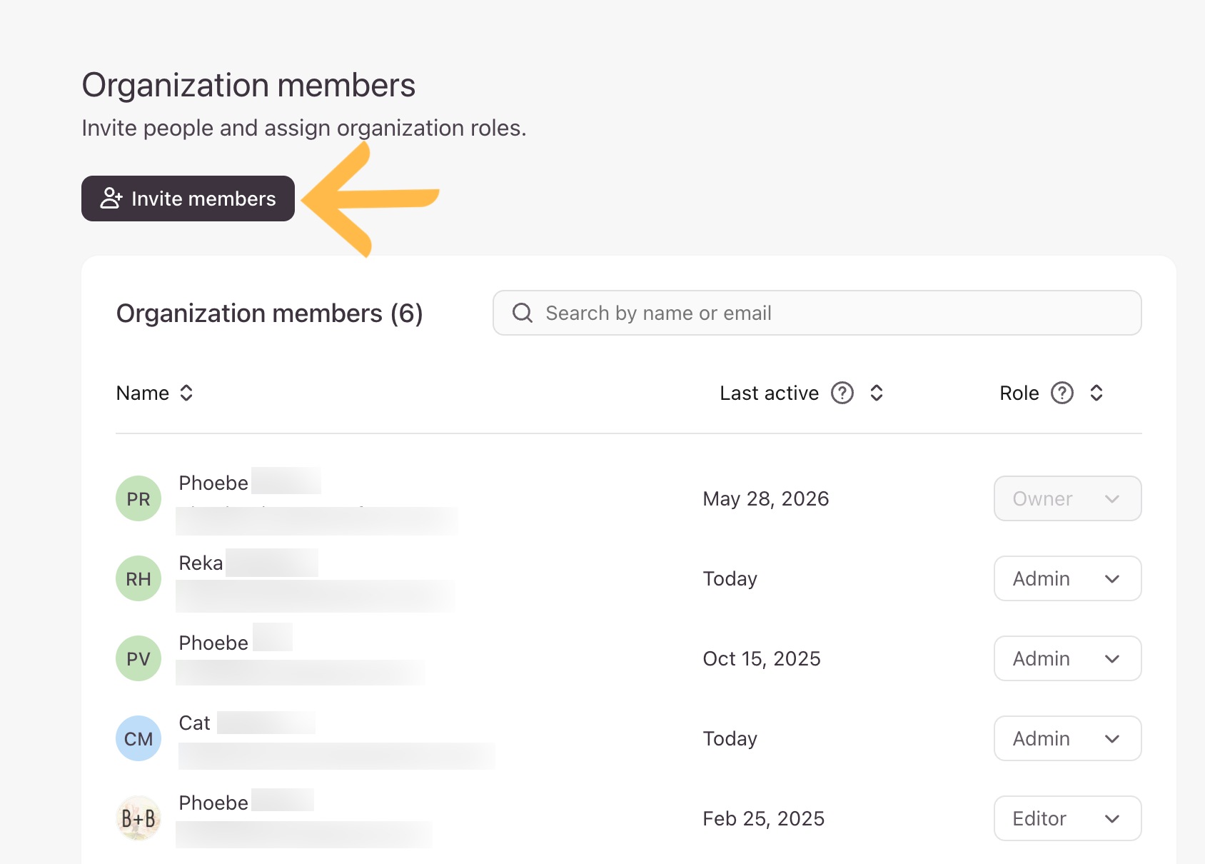 Le panneau exploitable « Inviter des membres » mis en avant dans la zone supérieure droite de l'écran des paramètres de l'organisation.
